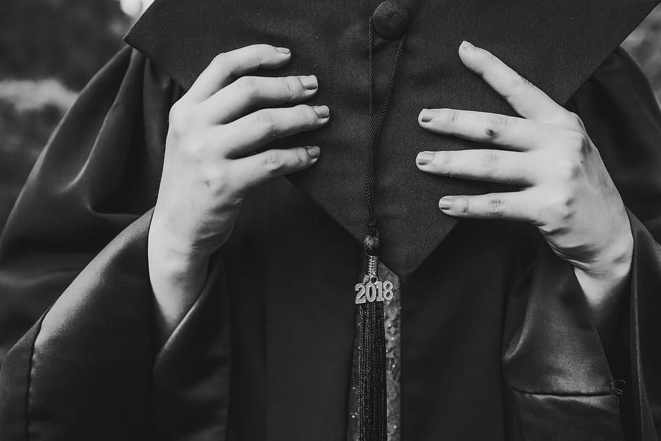 https://www.maxpixel.net/Finish-Gown-Senior-Students-Dress-Graduation-4087905